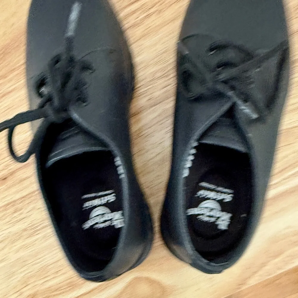 Dr. Martens Cavendish 3 Eye Men's‎ Oxford Shoe New Never Worn